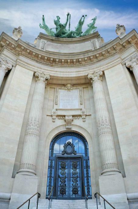 Grand Palais Tour