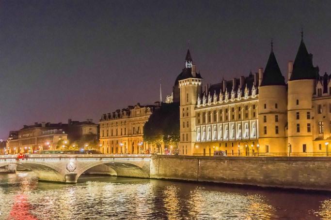 Palais de la Cité Tour