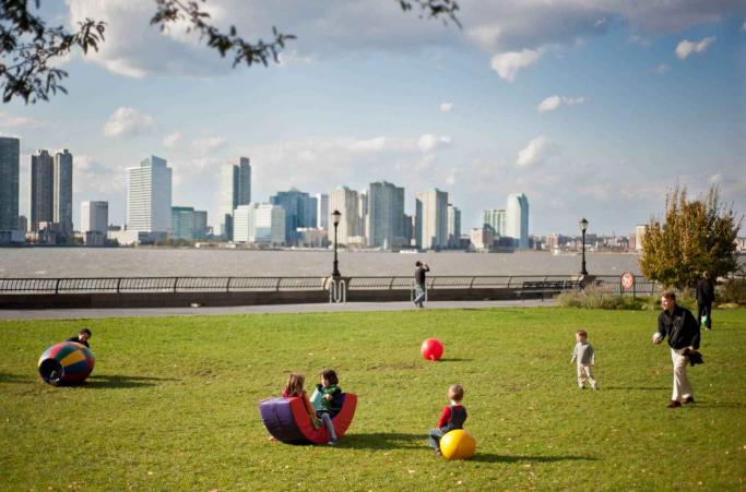 Battery Park City Tour